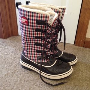 LIKE NEW SOREL tivoli insulated boots size 7