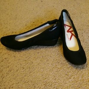 Flats with little heel