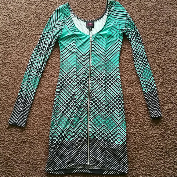 Bebe dress