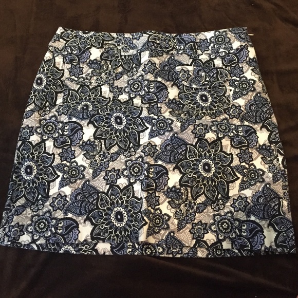 LOFT Blue flowered skirt