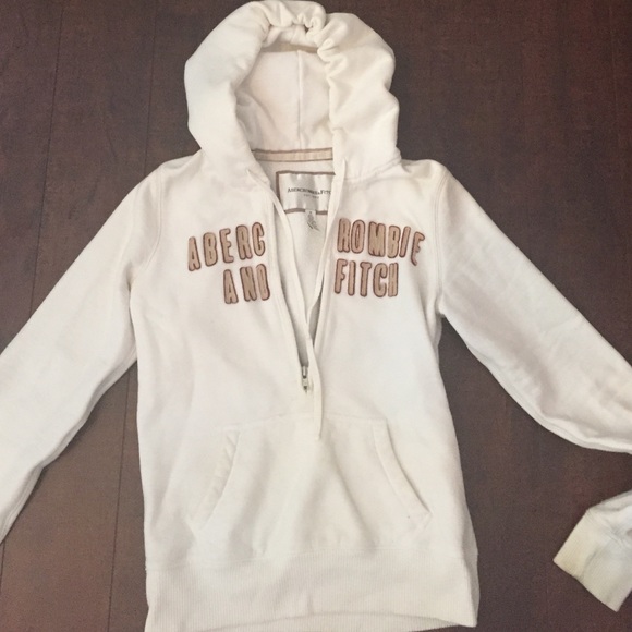 Abercrombie & Fitch Sweater