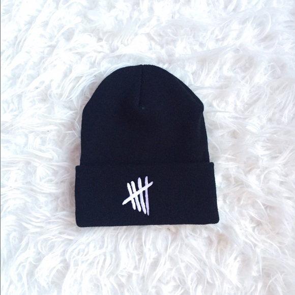 Fresh Tops Accessories - FRESH TOPS 5SOS Beanie