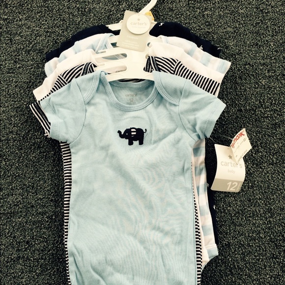 Carters Other - 5 carter onesies.. 12 months