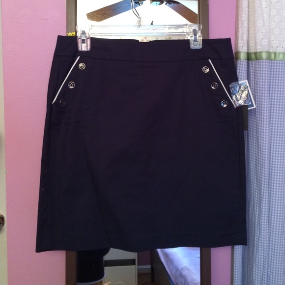 NWT Navy colored nautical inspired skirt