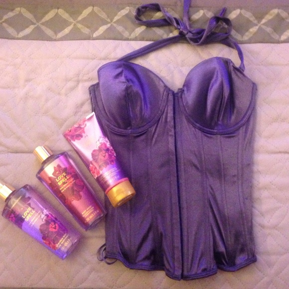 Fredericks of Hollywood corset🎀