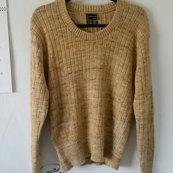 LAST CHANCE Tan Yellow Sweater