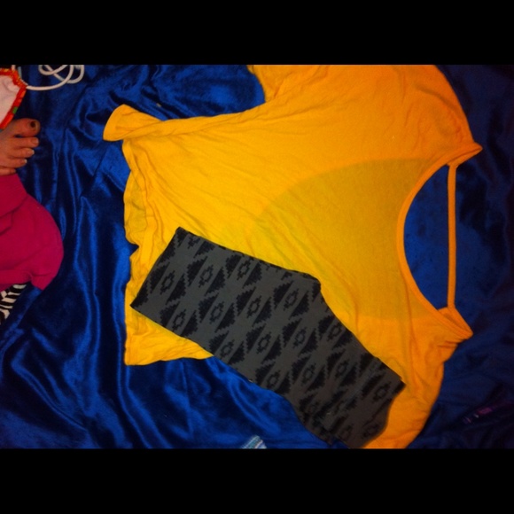 Moda vs pretty open back top xs