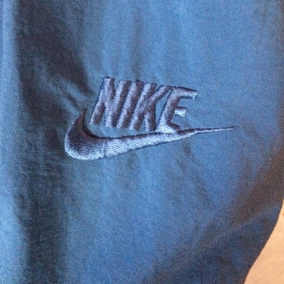 NIKE WINDBREAKER - Picture 3 of 3