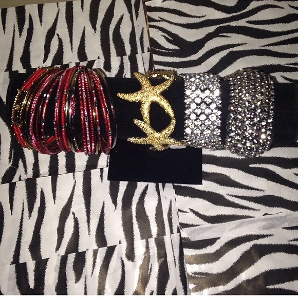 Bracelets - Picture 1 of 1