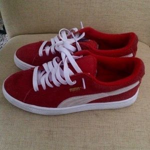 Red Suede Puma Classic sneakers