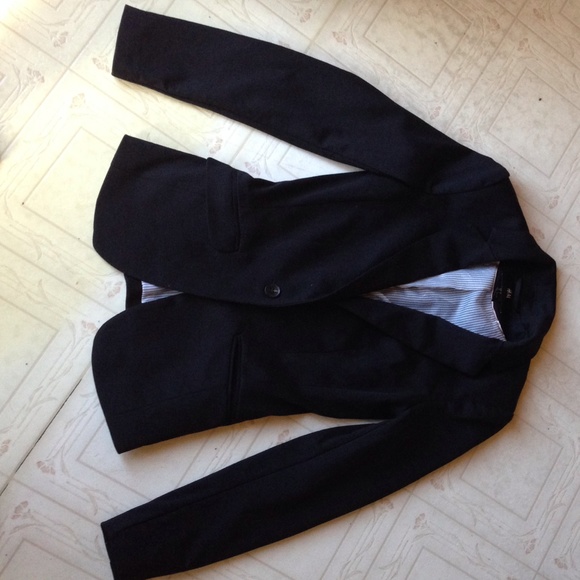 H&M Black Blazer