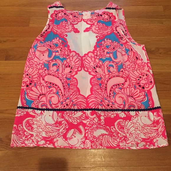 EUC Lilly Pulitzer Iona Shell Engineered