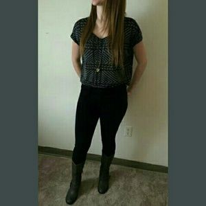 ❌SOLD❌ Forever 22 tribal print top