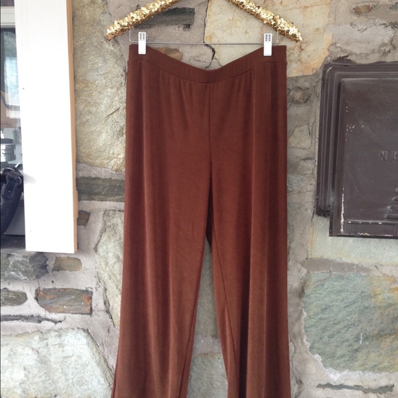 Chicos Travelers Collection brown pants NWT