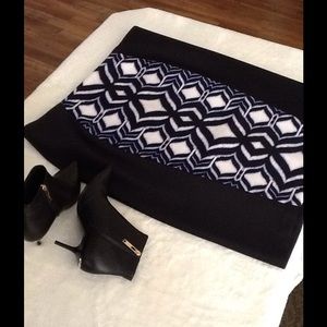 LAST DAY- IKAT PRINT SKIRT