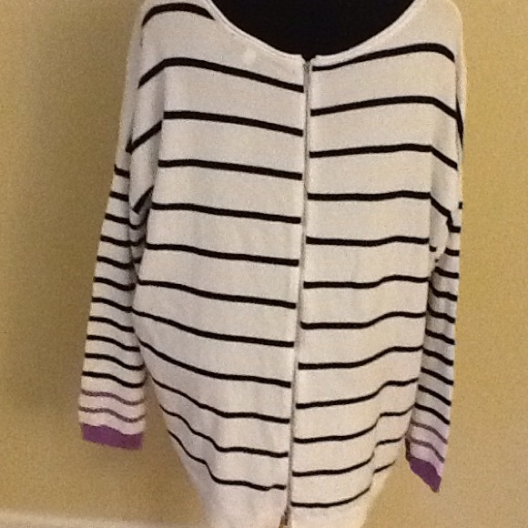 BLACK & WHITE STRIPED SWEATER - Picture 2 of 4