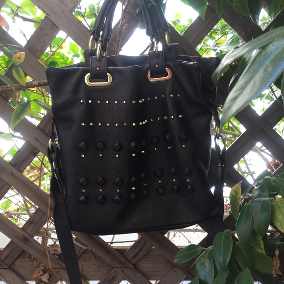 💢LIMITED TIME SALE💢Auth.  Vince Leather Bag