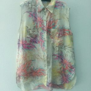 CAbi- Feather Tunic PLEASE FORGIVE WRINKLES!!!