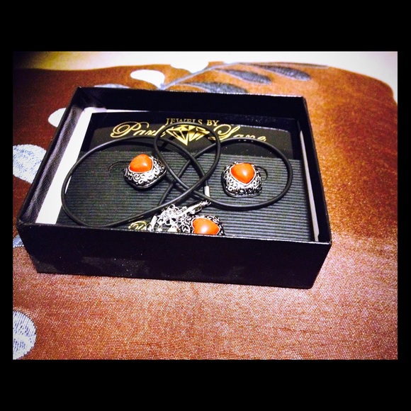Park Lane Heart Earrings and Necklace Set...
