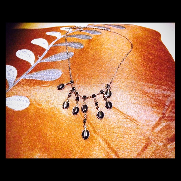 Park Lane Necklace and Earrings set..