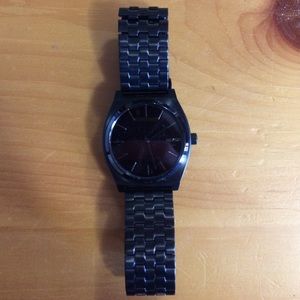 Nixon time teller watch