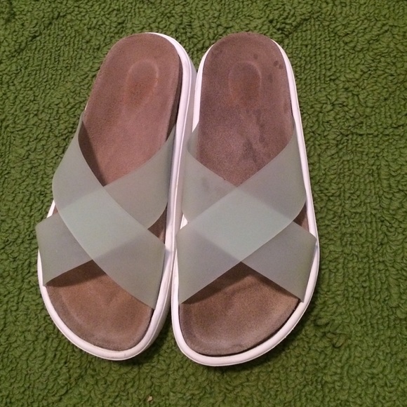 YES Sandals