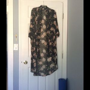 🐷Forever 21 Kimono🐷