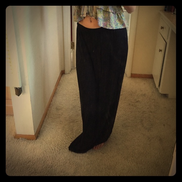 Brandy Melville black long maxi skirt