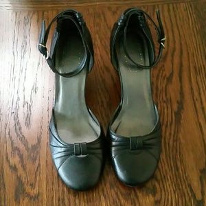 Nine West Black wedge heels