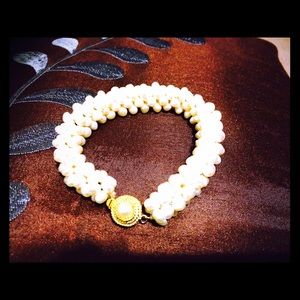 Fresh Water Pearls Bracelet..