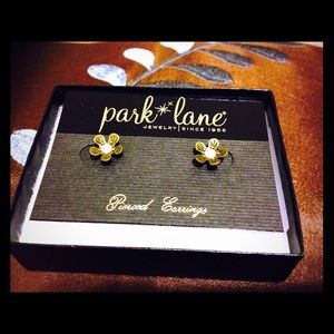 Park Lane Goldtone Earrings...