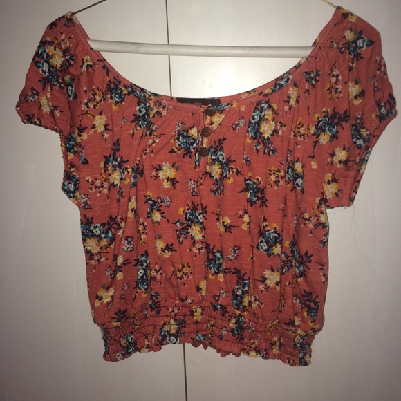 Floral crop top.
