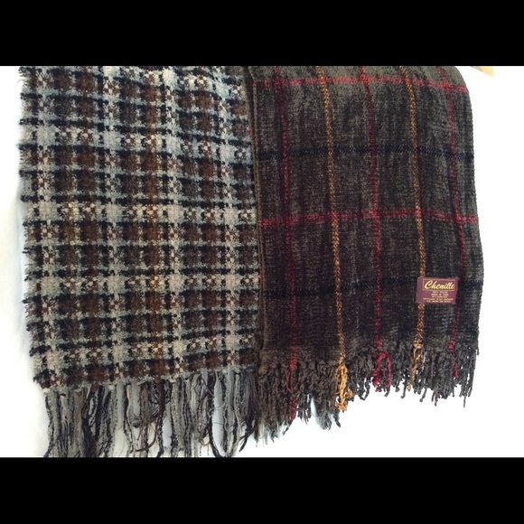 🌹Scarfs $25 EA Let me know Which one you like♥️