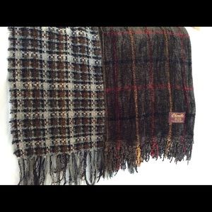 🌹Scarfs $25 EA Let me know Which one you like♥️