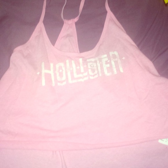 pink hollister crop top
