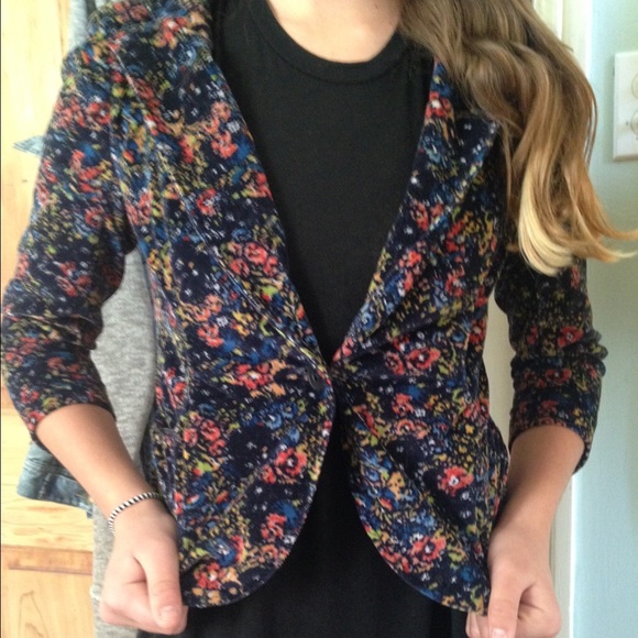 Blue jacket - Picture 2 of 2