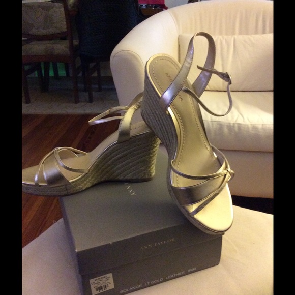 Ann Taylor wedge