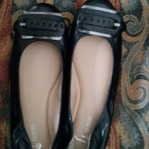 FRANCO SARTO FLATS.  NWOT