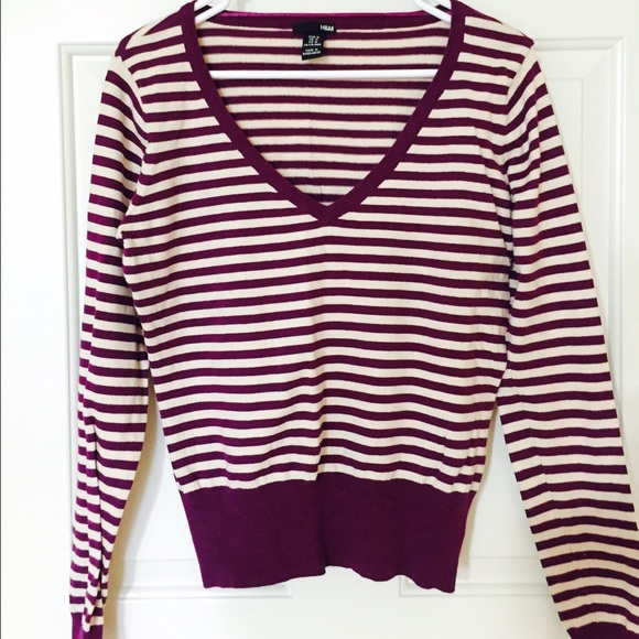 H&M Purple color sweater