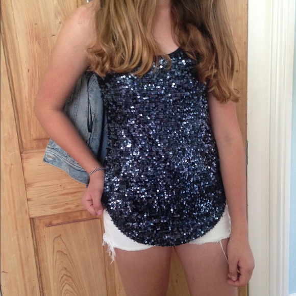 Sequined top - Picture 2 of 2