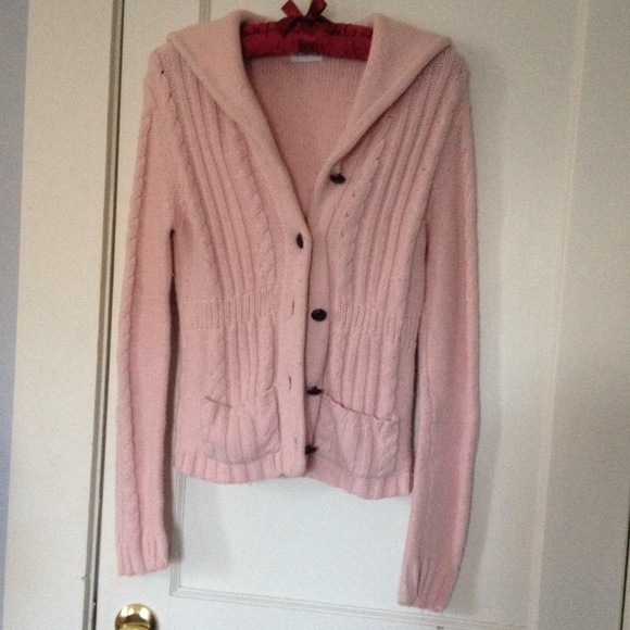 Adorable light pink Charlotte Rouse sweater