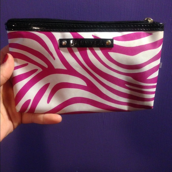 Makeup bag - Picture 1 of 2