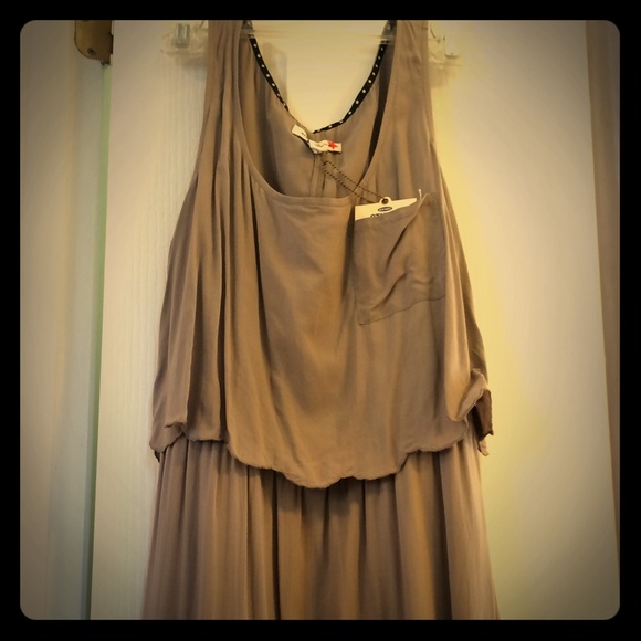 Old Navy Spotlight collection scalloped bib dress