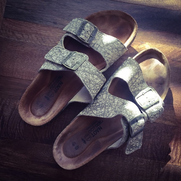 Like New Naot Sandles