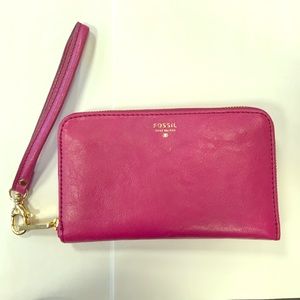 Fossil wristlet CLOSET CLEAROUT PRICES!