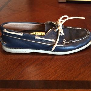 Navy blue leather Sperry Top-Sider size 9