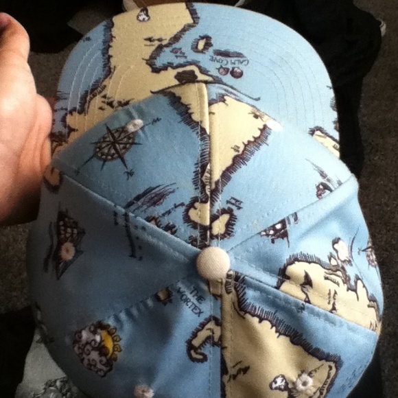 Snapback - Picture 4 of 4