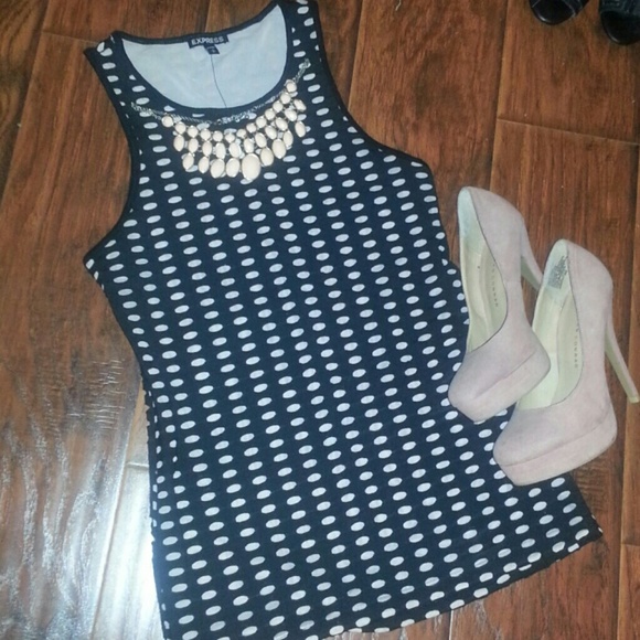 🔰NWT🔰 Cute Top - Picture 2 of 4