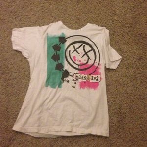 blink 182 tee