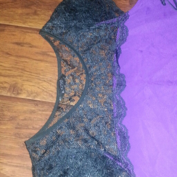 Cute Dressy Top - Picture 3 of 4